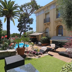 Hotel Petit Palais, Niza